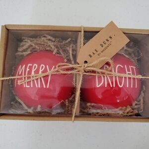 🎄🎅🤶 NEW RAE DUNN LARGE RED "MERRY" & "BRIGHT" CHRISTMAS ORNAMENTS 🤶🎅🎄